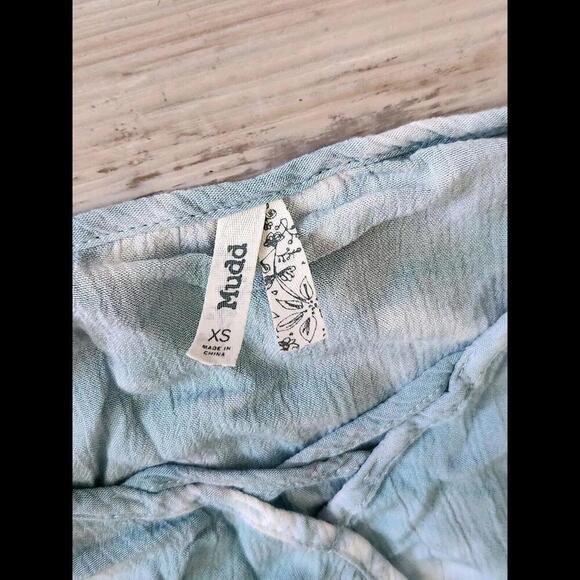 Mudd Romper Extra Small Blue V Neck Shorts Cold Shoulder Tie Dye - Picture 3 of 8